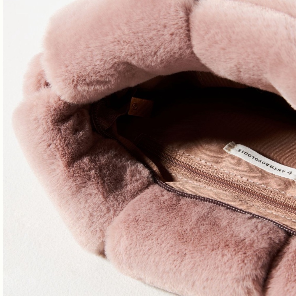 Anthropologie / Faux Fur Fuzzy Woven Clutch in Lavender - Picture 3 of 9